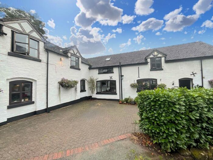 3 Bedroom Detached House For Sale In Uttoxeter Road, Draycott, ST11