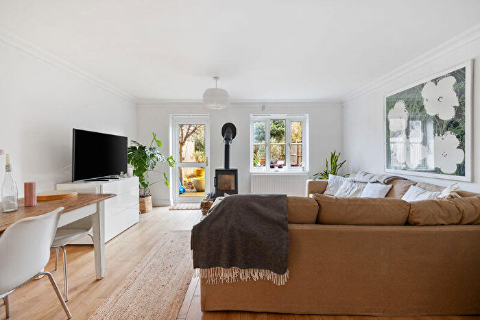 3 Bedroom Terraced House For Sale In Furlong Close, Fontwell, BN18