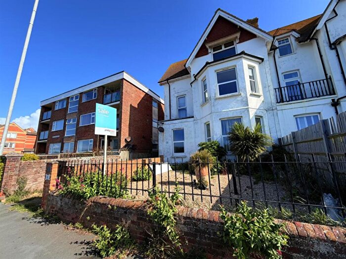 1 Bedroom Flat For Sale In Flat, Claremont Road, Seaford, East Sussex, BN25