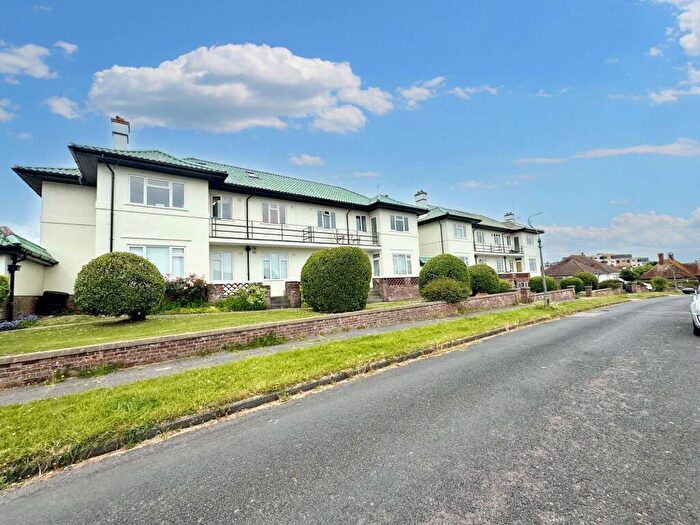 2 Bedroom Flat For Sale In Chichester Close, Wicklands Avenue, Saltdean, BN2