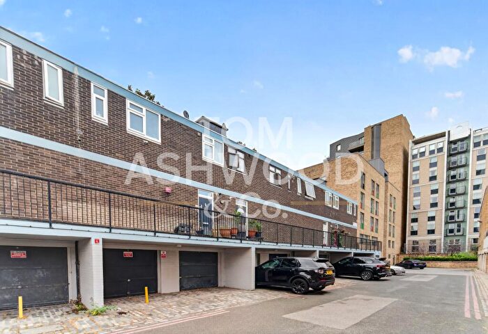 2 Bedroom Flat For Sale In Redcastle Close, Shadwell, London, E1W