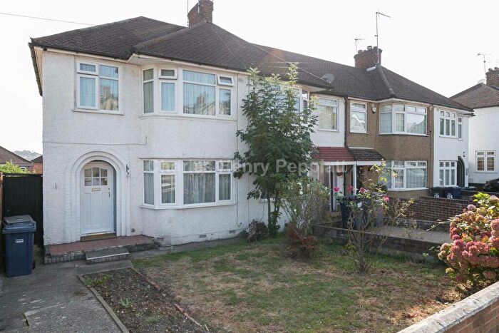 3 Bedroom Semi-Detached House To Rent In Weirdale Avenue, Whetstone, N20