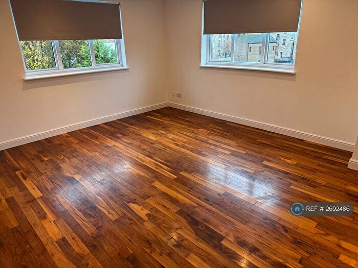 2 Bedroom Flat To Rent In Eversley Street, Glasgow, G32