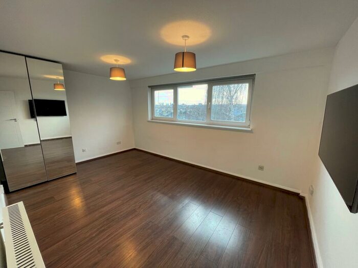 2 Bedroom Flat To Rent In Eagle House, Hornsey Road, Islington, N7