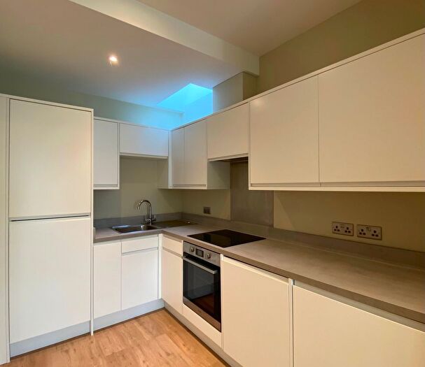 4 Bedroom Flat To Rent In Fortis Green, London, N2