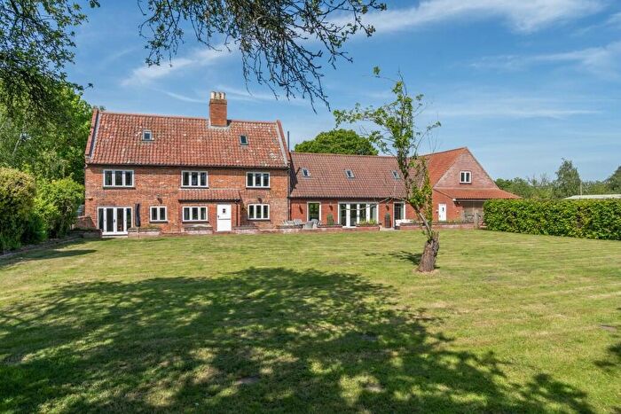 6 Bedroom Detached House For Sale In Horsford, Norwich, NR10