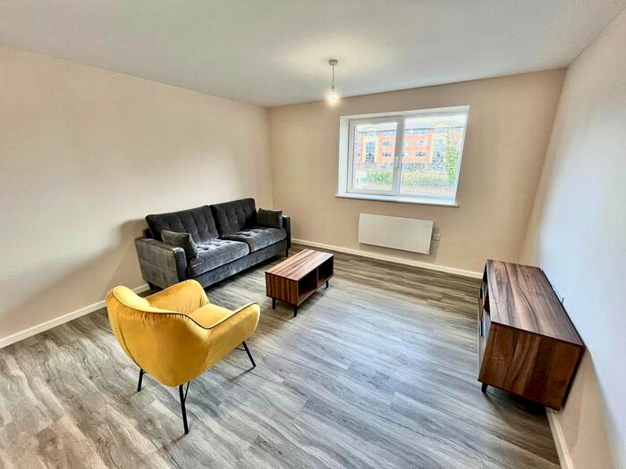 2 Bedroom Flat To Rent In Northwood House, Salford, M5