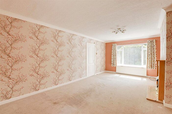 3 Bedroom Detached House For Sale In Woodthorpe Drive, Woodthorpe, NG5