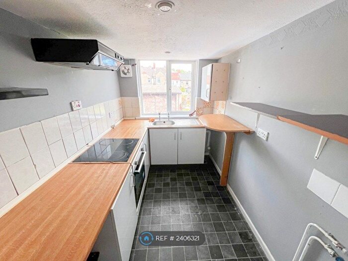 1 Bedroom Flat To Rent In Merriott Place, Newport, NP19