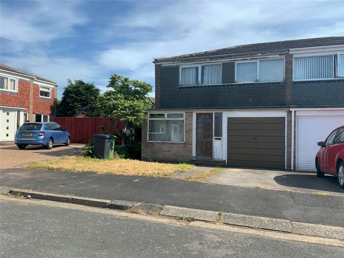 3 Bedroom Semi-Detached House For Sale In Elmwood Close, Stokesley, Middlesbrough, TS9