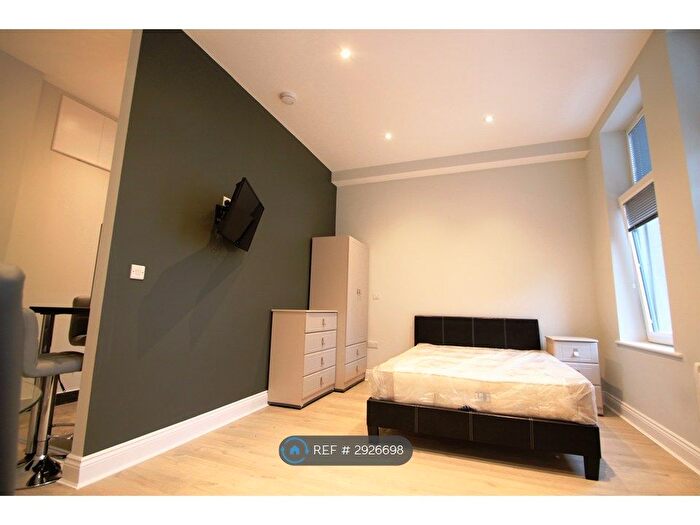 Studio To Rent In Yelverton Road, Bournemouth, BH1