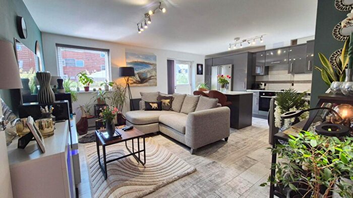 2 Bedroom Apartment For Sale In Pownall Road, Ipswich, IP3