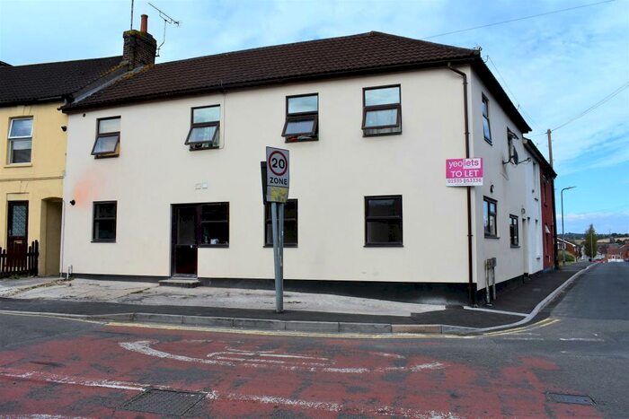 2 Bedroom Ground Flat To Rent In Eastern Yeovil, Somerset, BA21