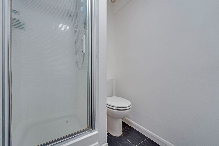 2 Bedroom Flat To Rent In Apprentice Way, Clarence Road, London, E5