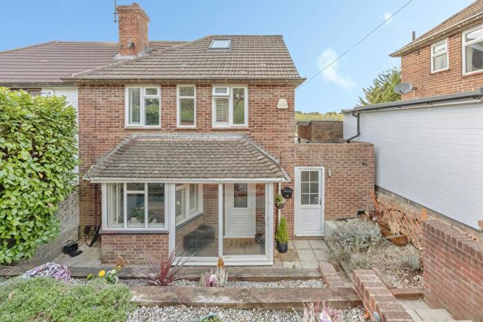4 Bedroom Semi-Detached House For Sale In Wontford Road, Purley, CR8