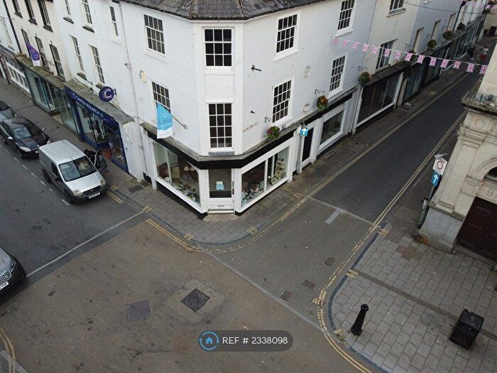 1 Bedroom Flat To Rent In Allhalland Street, Bideford, EX39