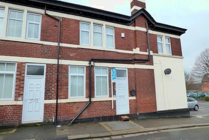 3 Bedroom Town House To Rent In Cross Keys Mews, Poplar Grove, Pontefract, WF8