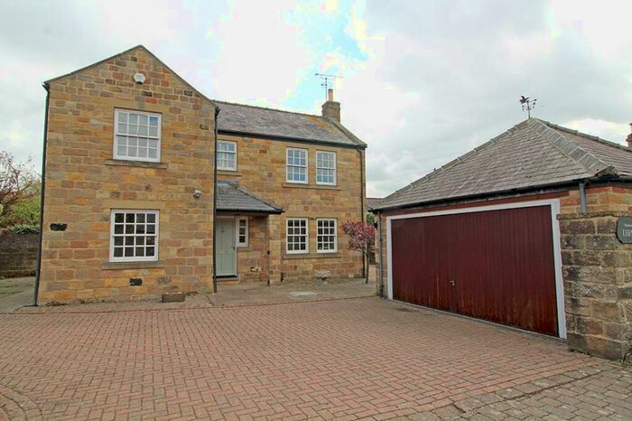 4 Bedroom Detached House To Rent In Chantry Court, Ripley, Harrogate, HG3