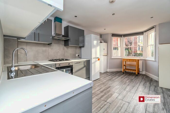 5 Bedroom Maisonette To Rent In Newick Road, London, E5