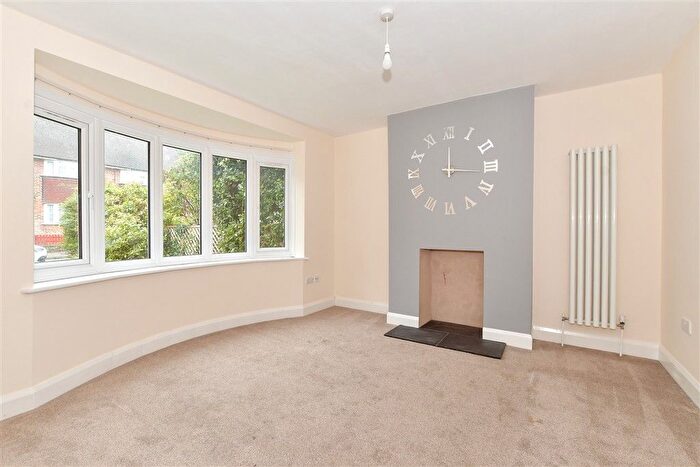 3 Bedroom Semi-detached House For Sale In Mildmay Road, Lewes, East Sussex, BN7