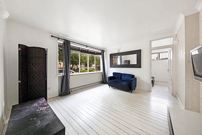 1 Bedroom Flat For Sale In Willesden Lane, London, NW6