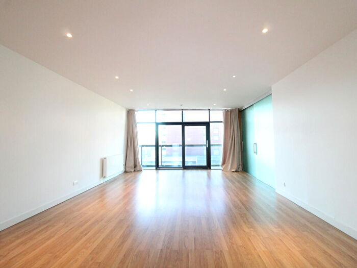 2 Bedroom Apartment To Rent In Finnieston Street, Finnieston, G3