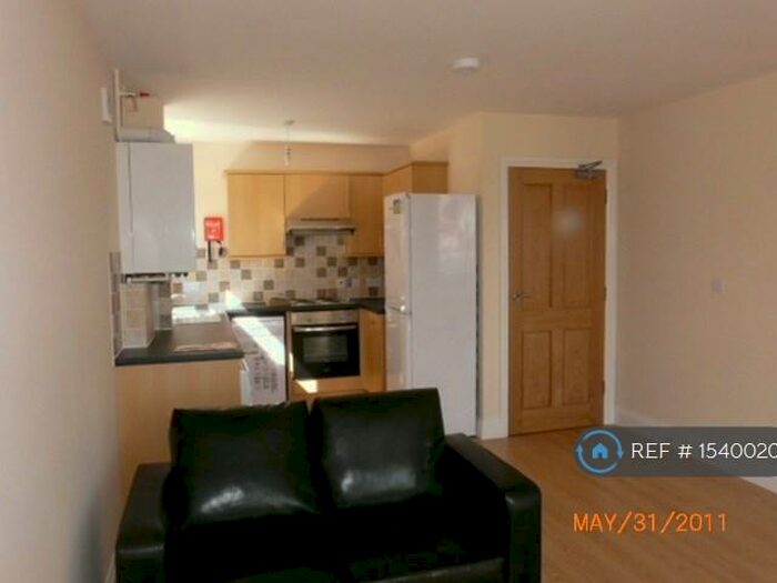 4 Bedroom Maisonette To Rent In Landguard Road, Southampton, SO15