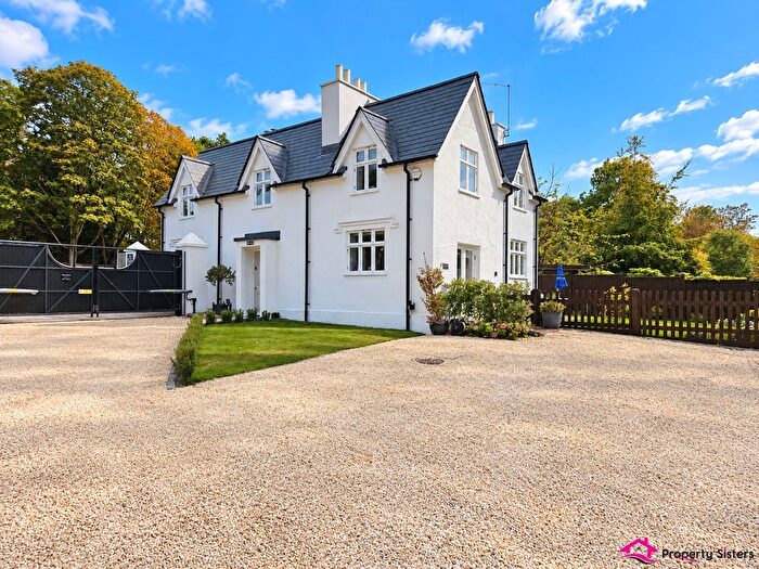 3 Bedroom Detached House For Sale In West Lodge, Rosary Manor, The Ridgeway, NW7