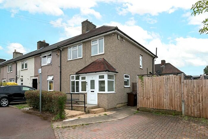 3 Bedroom End Of Terrace House To Rent In Denny Gardens, Dagenham, RM9