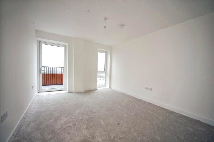 2 Bedroom Flat For Sale In Pintail Heights, The Hyde, London, NW9