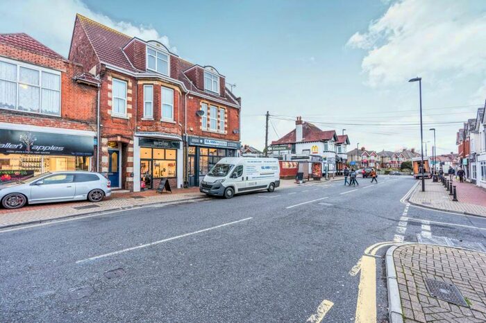 1 Bedroom Apartment To Rent In High Road, Swaythling, SO16