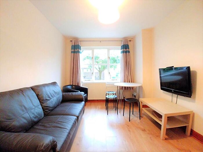 3 Bedroom Private Halls To Rent In Fairfield Road, Lancaster, LA1