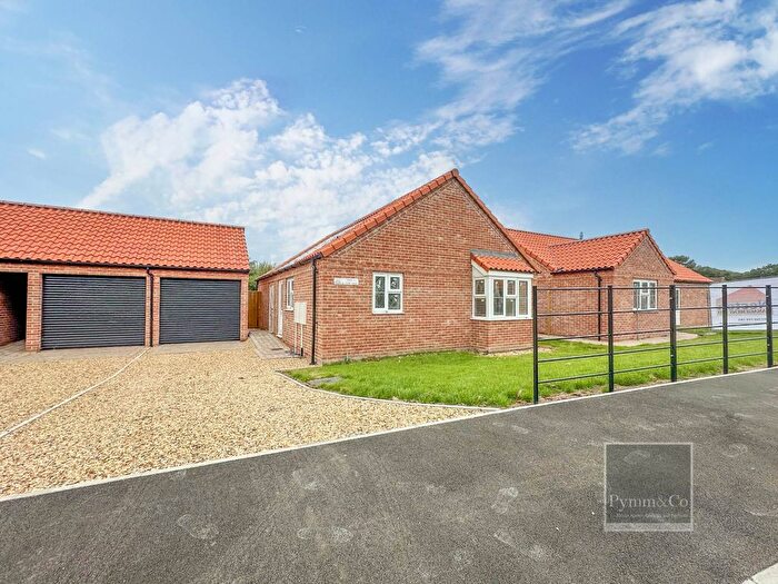 2 Bedroom Detached Bungalow For Sale In High View Park, Cromer, NR27