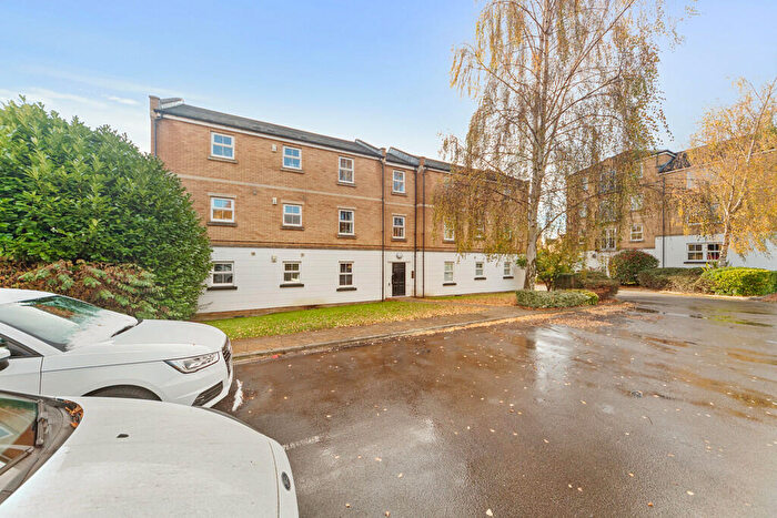 2 Bedroom Apartment To Rent In Mansion Gate Mews, Chapel Allerton, Leeds, LS7