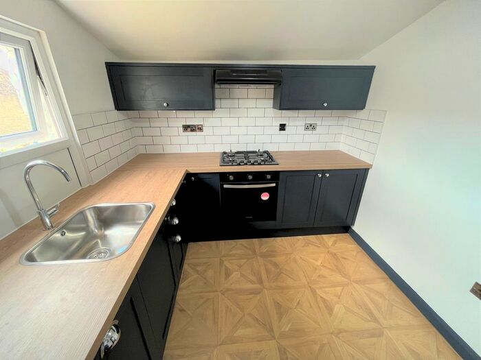 1 Bedroom Flat For Sale In Ashville Road, Leytonstone, E11