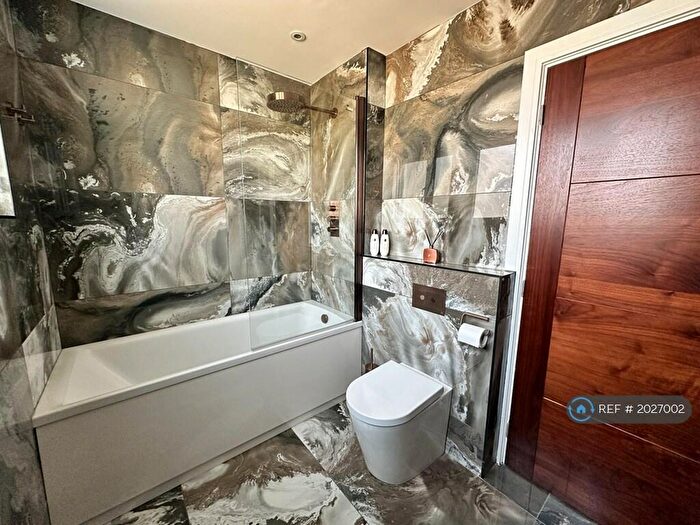 4 Bedroom Terraced House To Rent In Montague Road, Leicester, LE2