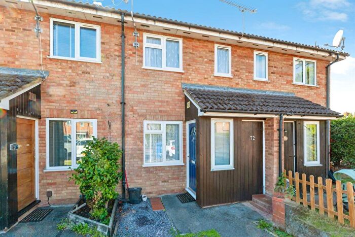 1 Bedroom Terraced House For Sale In Penn Road, Datchet, Slough, SL3