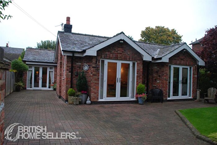 2 Bedroom Bungalow For Sale In Sagars Road, Handforth, Wilmslow, Cheshire, SK9