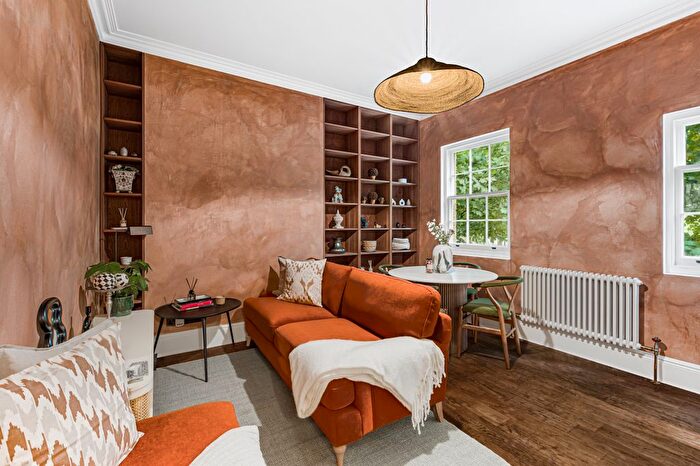 1 Bedroom Flat To Rent In Caledonian Road, London, N1