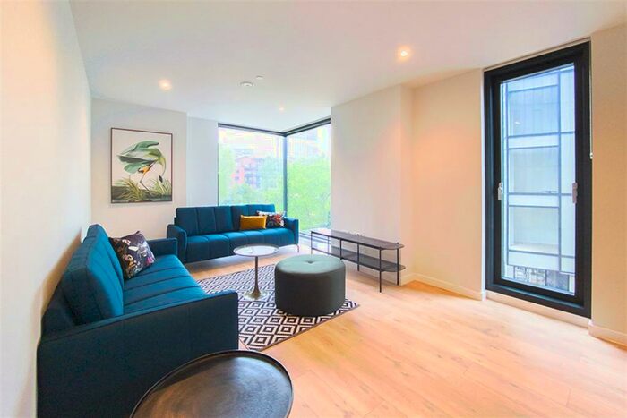 3 Bedroom Apartment To Rent In The Stile, Meadowside, M4