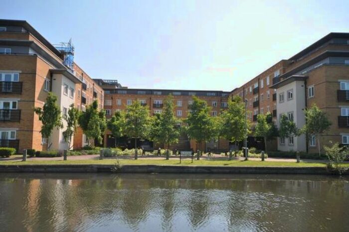 1 Bedroom Flat To Rent In Ovaltine Court, Ovaltine Drive, Kings Langley, Hertfordshire, WD4