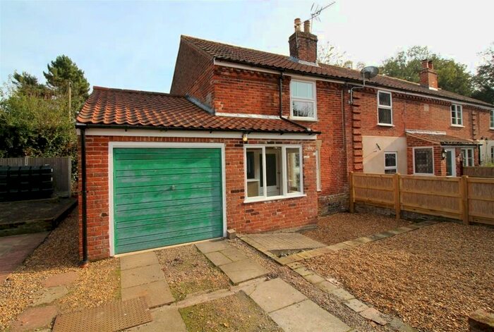 2 Bedroom Property To Rent In The Street, Halvergate, Norwich NR13