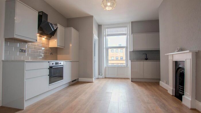 1 Bedroom Flat To Rent In The Crescent, York, YO24