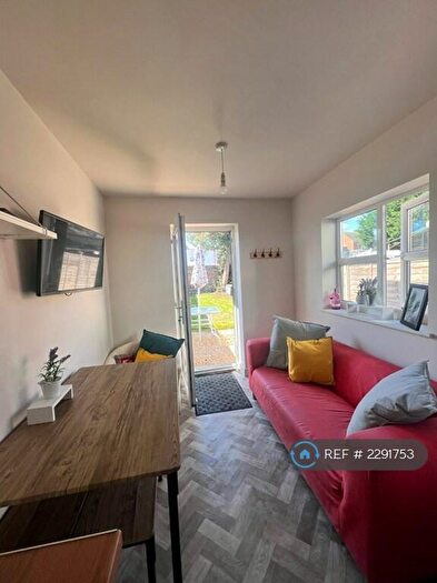 4 Bedroom Terraced House To Rent In Widden Street, Gloucester, GL1