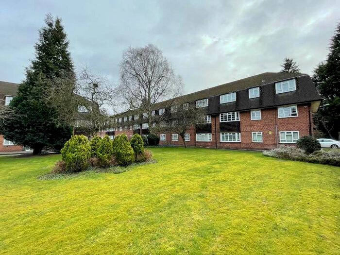 2 Bedroom Flat To Rent In Wilmslow Road, Manchester, M20