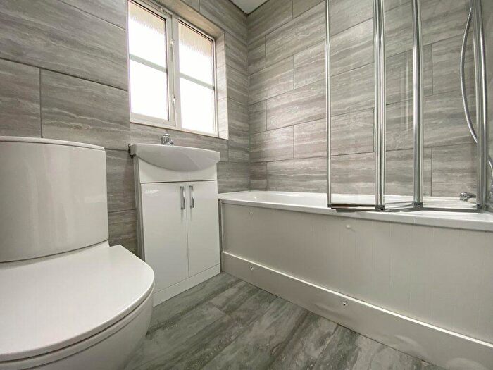 1 Bedroom House To Rent In Stranraer Gardens, SL1