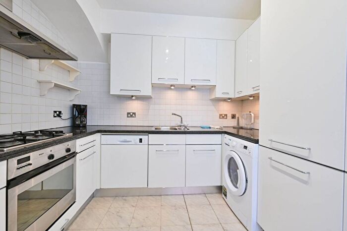 1 Bedroom Flat To Rent In Villiers Street, Covent Garden, London, WC2N