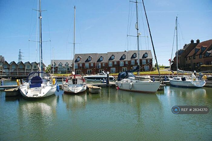 4 Bedroom Semi Detached House To Rent In Kingfisher Way, Newport, PO30