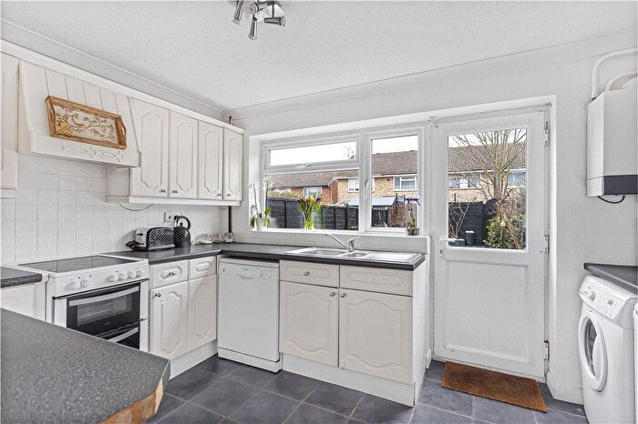 2 Bedroom Terraced House For Sale In Oakfield, Woking, Surrey, GU21