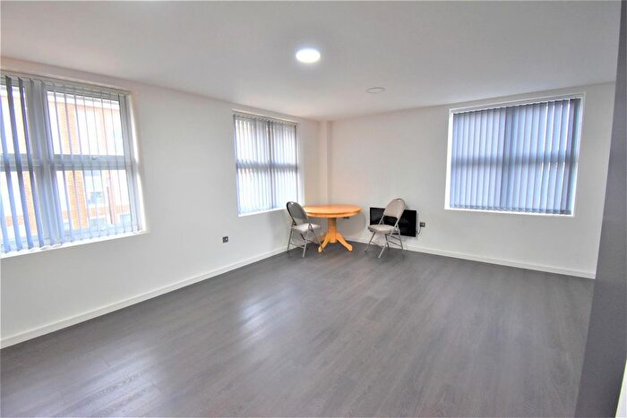 1 Bedroom Flat To Rent In Forest Road, Feltham, TW13